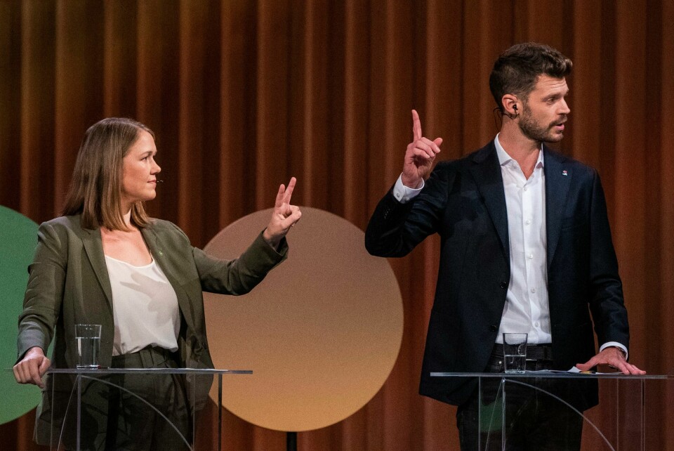 MDG-leder Une Aina Bastholm (til venstre) møter Jonas Gahr Støre hjemme hos Ap-lederen fredag, mens Rødt-leder Bjørnar Moxnes (til høyre) møter Støre på hans kontor torsdag. Her er de to under den NRK-sendte partilederdebatten i Bodø. MDG-leder Une Aina Bastholm og Rødt-leder Bjørnar Moxnes møter Jonas Gahr Støre hjemme hos Ap-lederen fredag. Her under den NRK-sendte partilederdebatten i Bodø. Foto: Håkon Mosvold Larsen / NTB