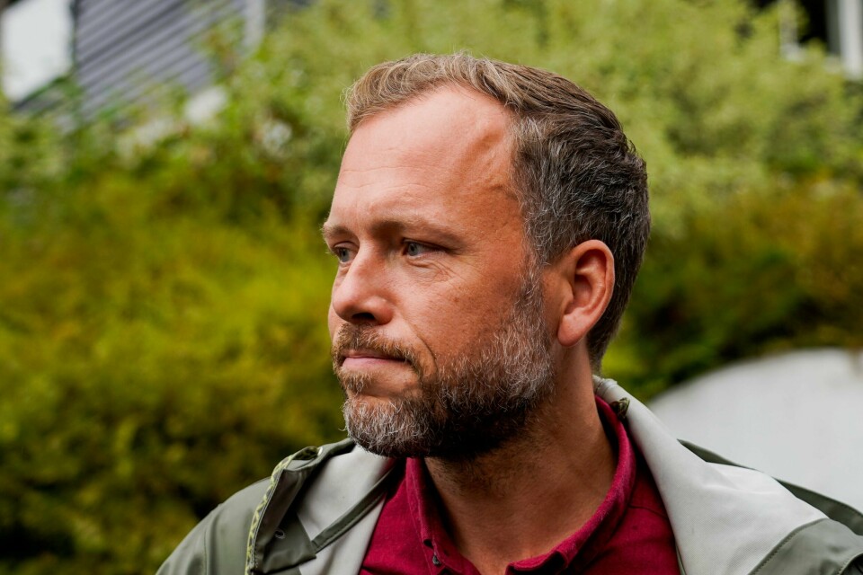 SV-leder Audun Lysbakken møter pressen etter et møte med AP-leder Jonas Gahr Støre. SV-leder Audun Lysbakken møter pressen etter et møte med Ap-leder Jonas Gahr Støre.Foto: Heiko Junge / NTB
