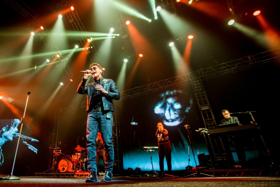 A-ha på scenen i Oslo, her innendørs i Spektrum. A-ha på scenen i Oslo, her innendørs i Spektrum.