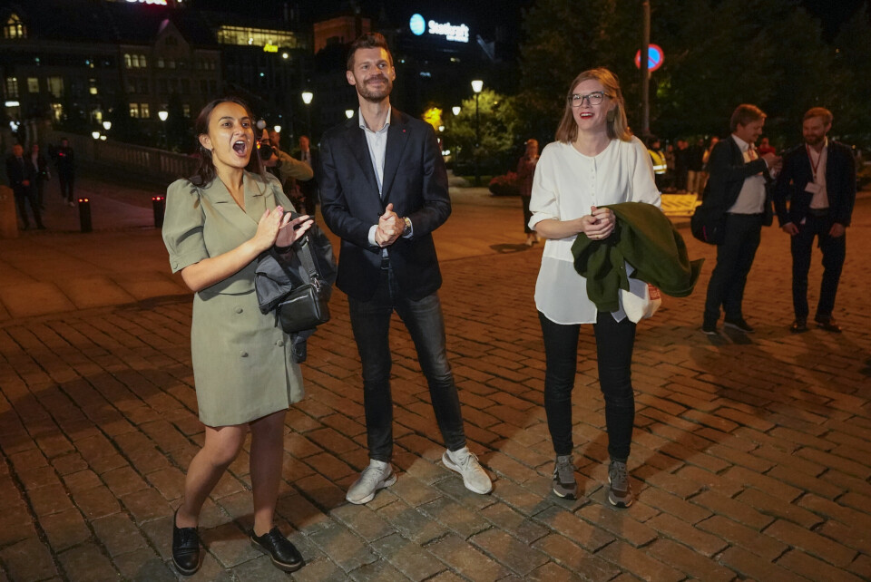 Trioen Seher Aydar, Bjørnar Moxnes og Marie Sneve Martinussen foran Stortinget. Trioen Seher Aydar, Bjørnar Moxnes og Marie Sneve Martinussen foran Stortinget.