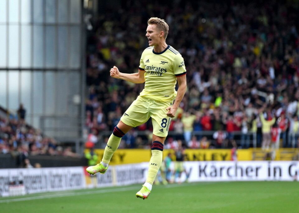 Martin Ødegaard jubler etter å ha sendt Arsenal i ledelsen med en frisparkperle. Martin Ødegaard jubler etter å ha sendt Arsenal i ledelsen med en frisparkperle. Foto: Anthony Devlin / PA via AP / NTB