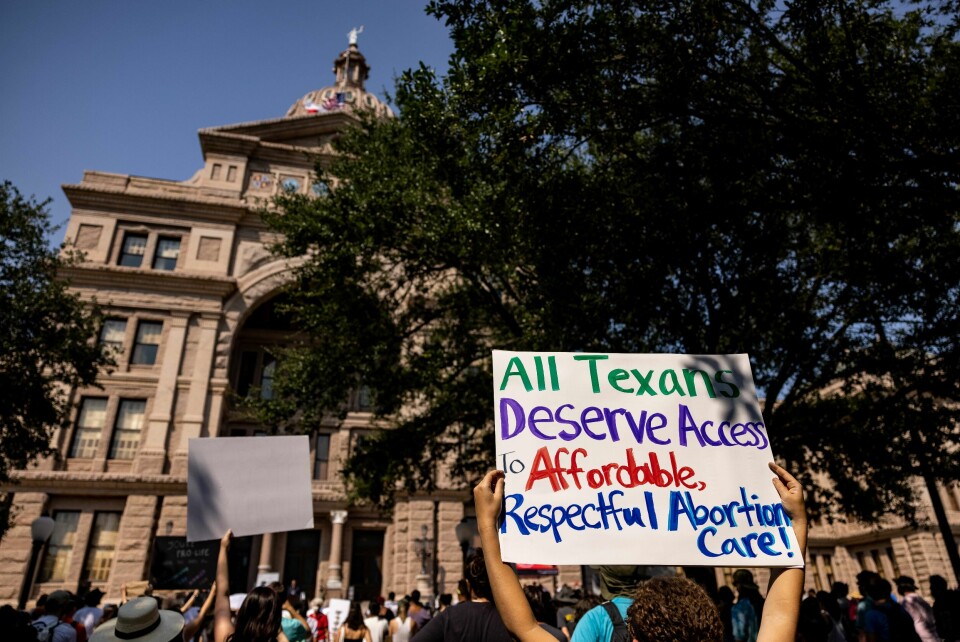 Abortforkjempere demonstrerte i Austin mot den nye Texas-loven. Abortforkjempere demonstrerte i Austin mot den nye Texas-loven.