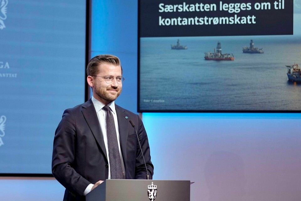 Klima- og miljøminister Sveinung Rotevatn på pressekonferanse. Klima- og miljøminister Sveinung Rotevatn på pressekonferanse.