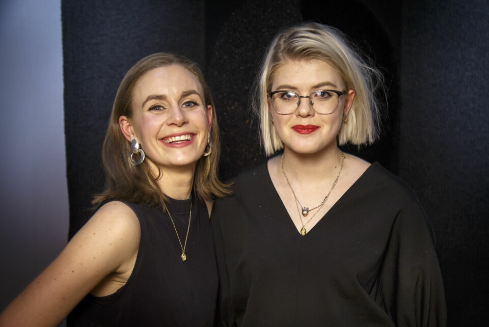 Legene Nina Brochmann og Ellen Støkken Dahl gir nå ut sin tredje bok sammen. De har skrevet den mye omtalte boka Gleden med skjeden. Legene Nina Brochmann og Ellen Støkken Dahl gir nå ut sin tredje bok sammen. De har skrevet den mye omtalte boka Gleden med skjeden.