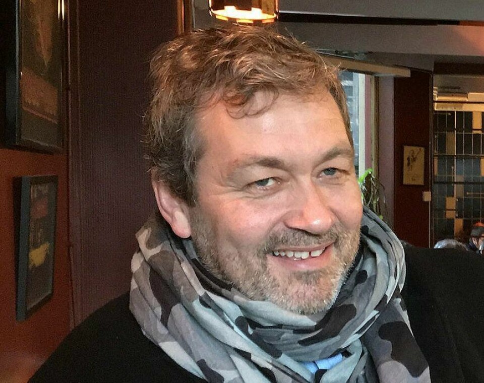 Reidar Foehling, leder i Drammen Venstre, vil ikke trekke seg fra vervet slik han ble oppmuntret til i det Yousuf Gilani kalte «et vennlig tips». Han er gjerne åpen om sine personlig verv.