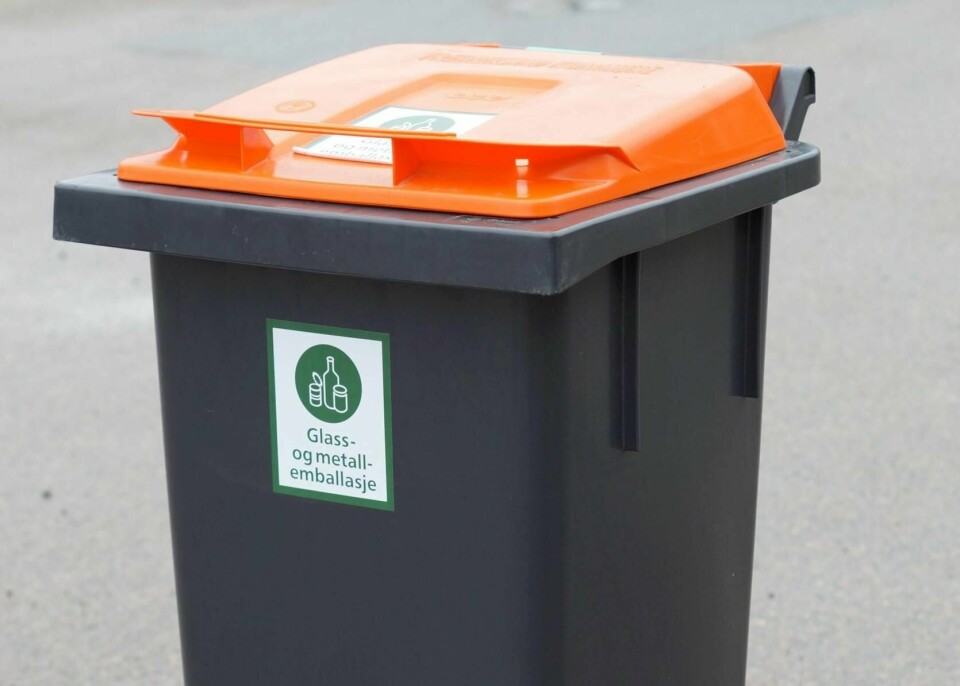 I 2019 skal alle husholdninger i Fredrikstad få egen dunk til glass- og metallemballasje.