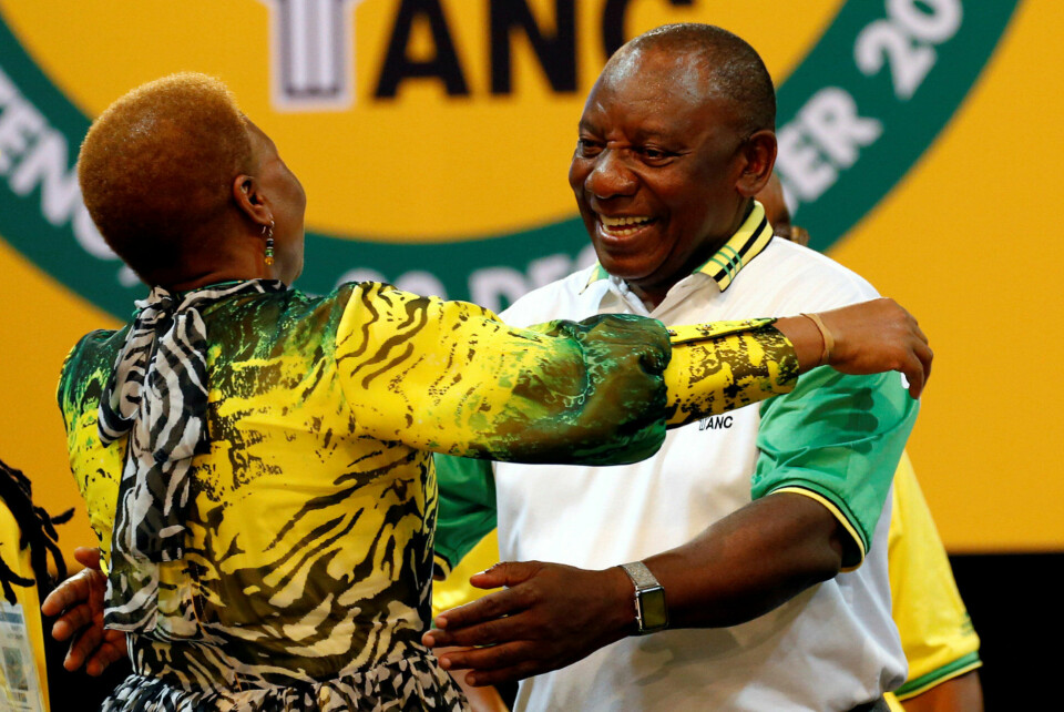 Cyril Ramaphosa er en veteran i ANC, og er visepresident i Sør-Afrika. Likevel blir han ansett som en person som kan skaffe endring i ANC. Cyril Ramaphosa er en veteran i ANC, og er visepresident i Sør-Afrika. Likevel blir han ansett som en person som kan skaffe endring i ANC.