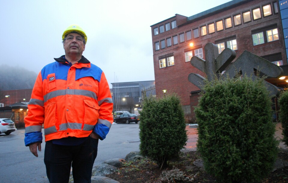 OPTIMISTISK: Hovedtillitsvalgt Paul Kristiansen er glad for at den langvarige prosessen rundt gjeldssituasjonen i Norske Skog går mot slutten, og at arbeidsplassene ved Saugbrugs ser ut til å være trygge i uoverskuelig framtid. Nå håper han på nye norske eiere av fabrikken. OPTIMISTISK: Hovedtillitsvalgt Paul Kristiansen er glad for at den langvarige prosessen rundt gjeldssituasjonen i Norske Skog går mot slutten, og at arbeidsplassene ved Saugbrugs ser ut til å være trygge i uoverskuelig framtid. Nå håper han på nye norske eiere av fabrikken.