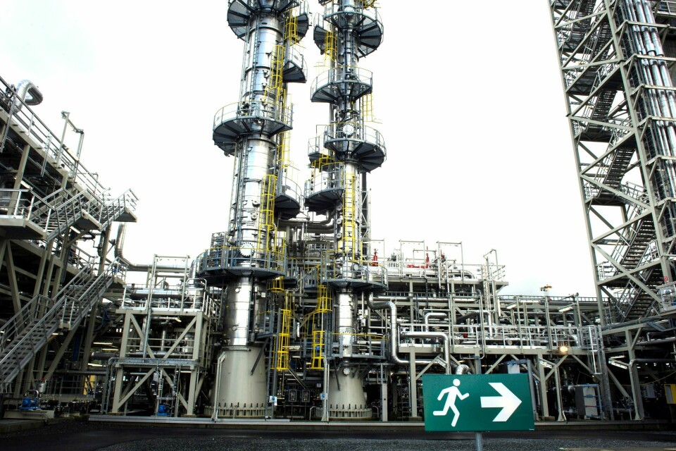 MONGSTAD: Teknologisenteret for CO2-fangst på Mongstad er ment å gi viktige bidrag til teknologiutviklingen framover.FOTO: MARIT HOMMEDAL/NTB SCANPIX