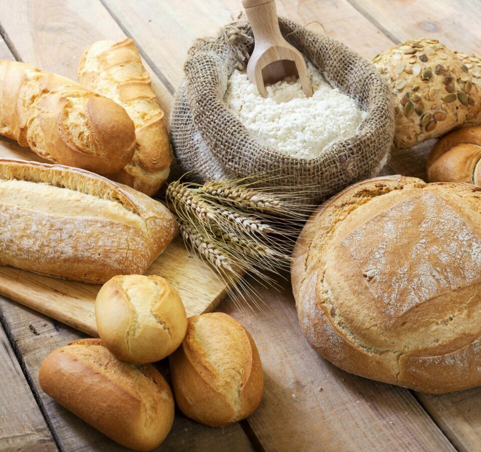 Brød, boller og andre nybakte herligheter i all sin prakt. Alt sammen er mat som glutenallergikerne pent må holde seg unna for å ikke bli dårlige, og heller kjøpe dyrere, glutenfri bakst. FOTO: ISTOCK
