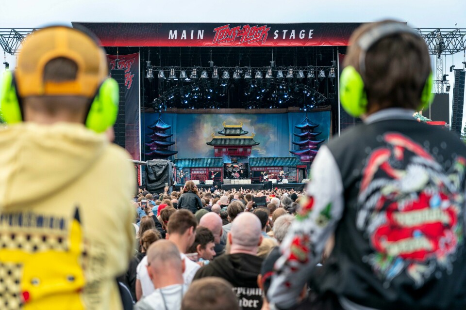 Både store og små kan glede seg til kjente rockeartister under Tons of Rock sitt tiårsjubileum i 2024. Både store og små kan glede seg til kjente rockeartister under Tons of Rock sitt tiårsjubileum i 2024. Foto: Gorm Kallestad / NTB