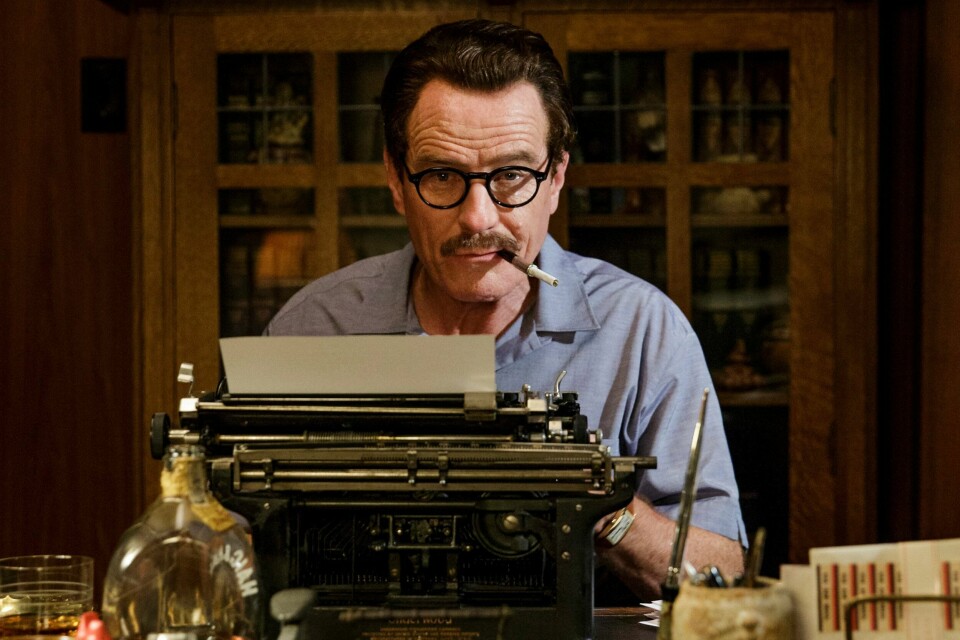 Dalton Trumbo (Bryan Cranston) var en av Hollywoods mest ettertraktede manusforfattere i en mørk tid i USAs etterkrigshistorie. FOTO: Norsk Filmdistribusjon