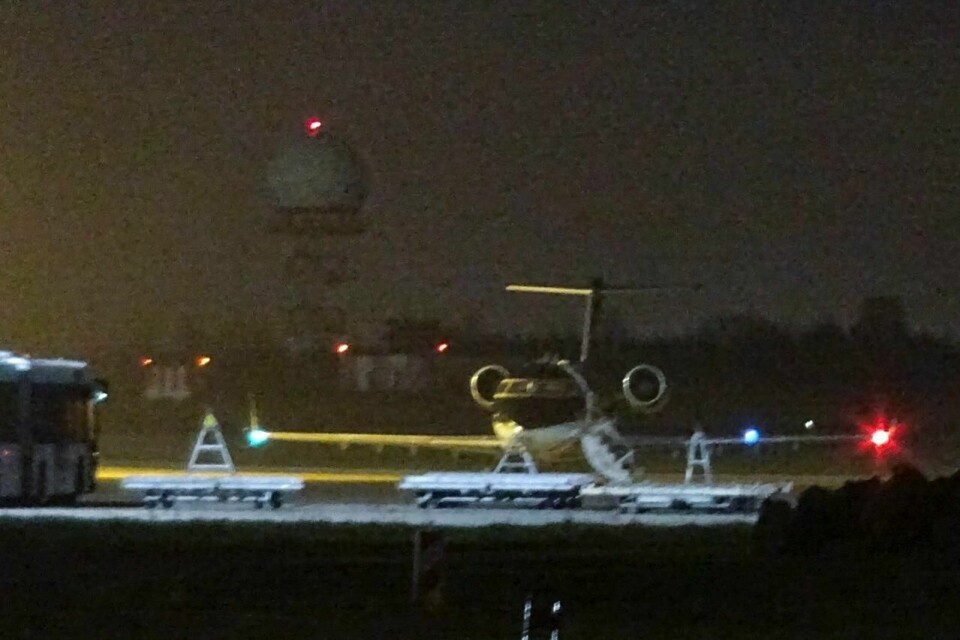 Et finskregistrert privatjet sto parkert på flyplassen i Vilnius lørdag kveld. I 18.40-tiden tok det av og satte kursen nordvestover.
