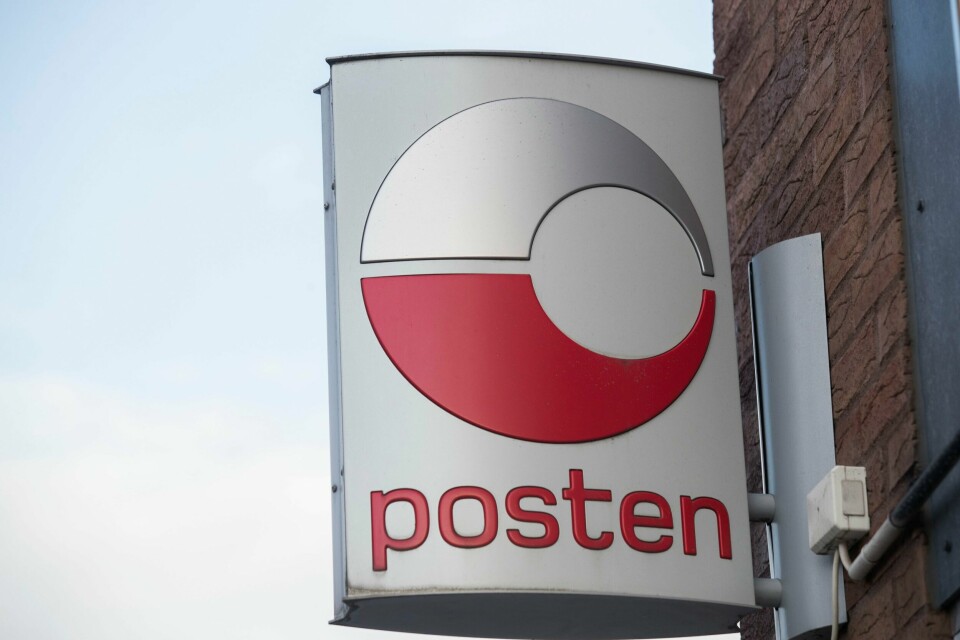 Det ligger for tiden 65.500 uavhentede pakker hos Postens utleveringssteder rundt om i landet. Posten tar grep etter utallige svindelforsøk. Nå stanser de annonsering i enkelte sosiale medier. Foto: Terje Bendiksby / NTB