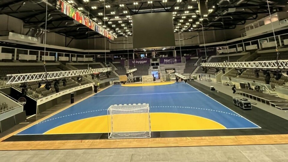 Mandag begynte DNB Arena å bli VM-klar. DNB Arena
