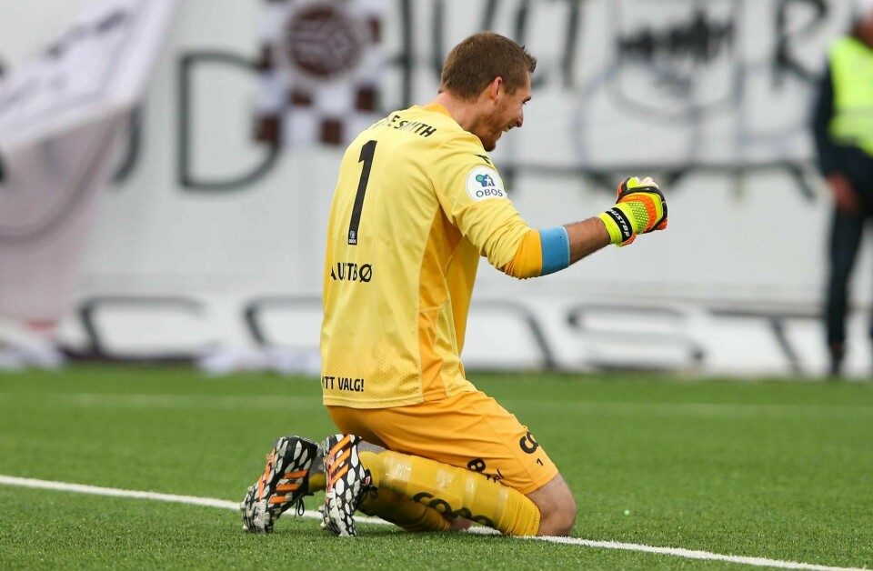 Et hinder gjenstår for Iven Austbø og Viking. Sportsleder Espen Iversen peker på at dette er en mulighet som kanskje bare kommer en gang i karrieren for spillerne til å skrive navnet sitt inn i et av de store øyeblikkene klubben er tuftet på. FOTO: Fredrik Hagen, NTB scanpix