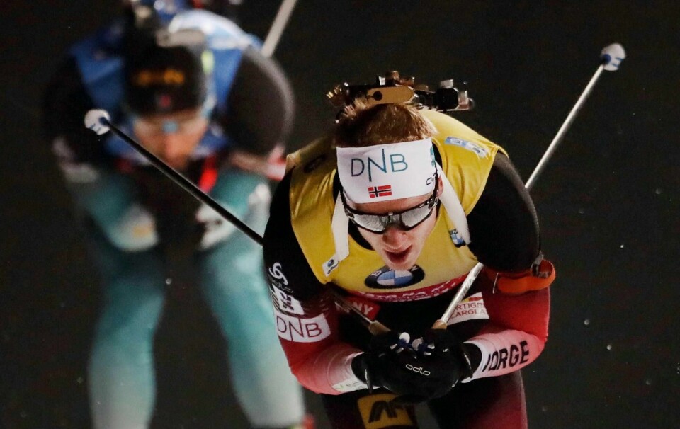 Johannes Thingnes Bø på vei mot seier i torsdagens renn.