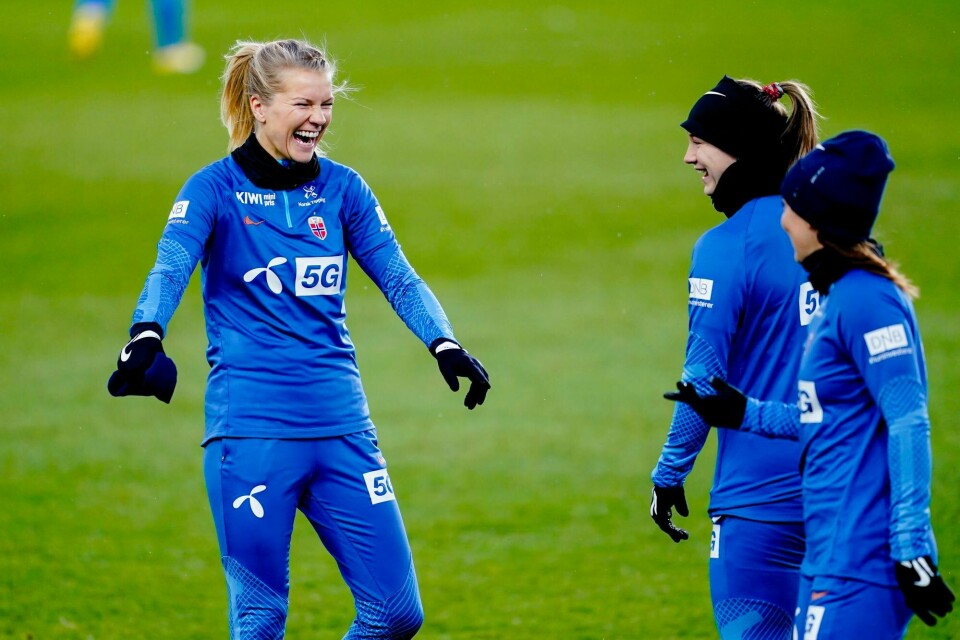 Ada Hegerberg på trening med fotballandslaget på Ullevaal stadion. Ada Hegerberg på trening med fotballandslaget på Ullevaal stadion.