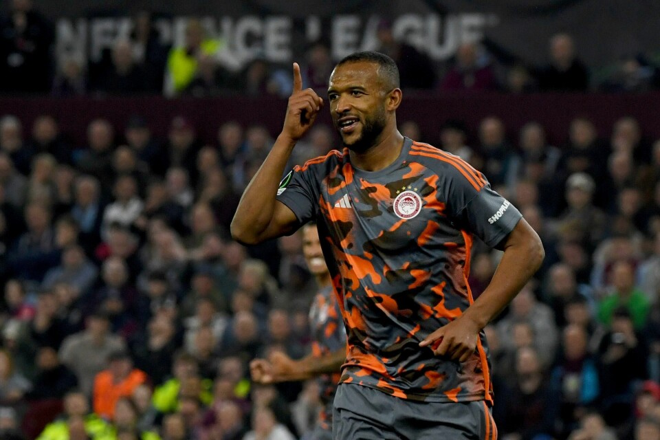 Ayoub El Kaabi scoret hattrick mot Aston Villa. Ayoub El Kaabi scoret hattrick mot Aston Villa. Foto: Rui Vieira / AP / NTB