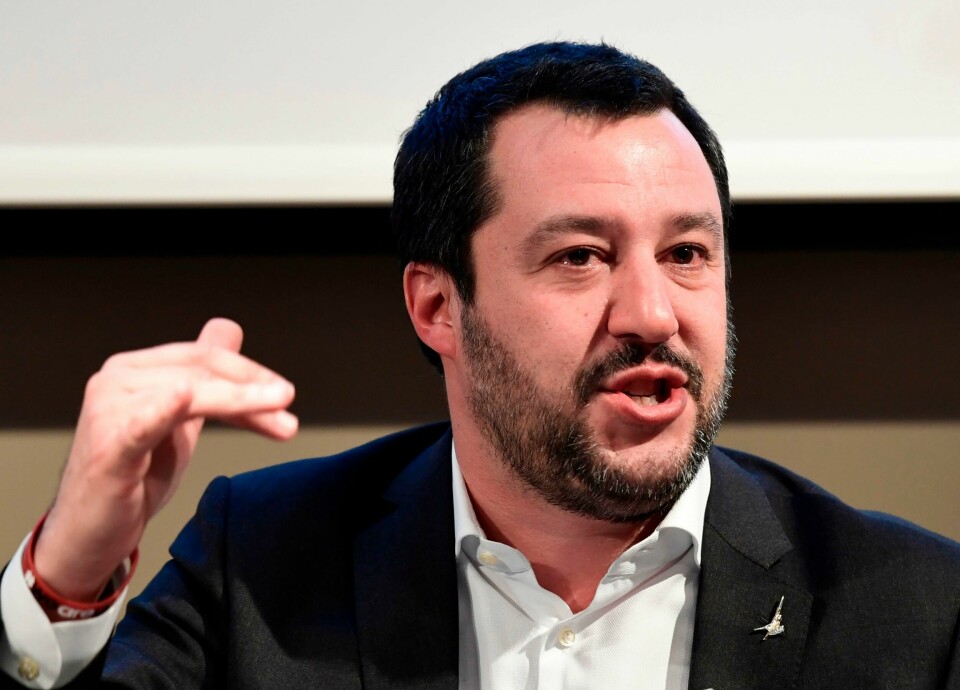 Matteo Salvini leder ytre høyre-partiet Ligaen i Italia. Partiet har flere ganger blitt kritisert for rasisme. Matteo Salvini leder ytre høyre-partiet Lega Nord i Italia. Partiet har flere ganger blitt kritisert for rasisme.