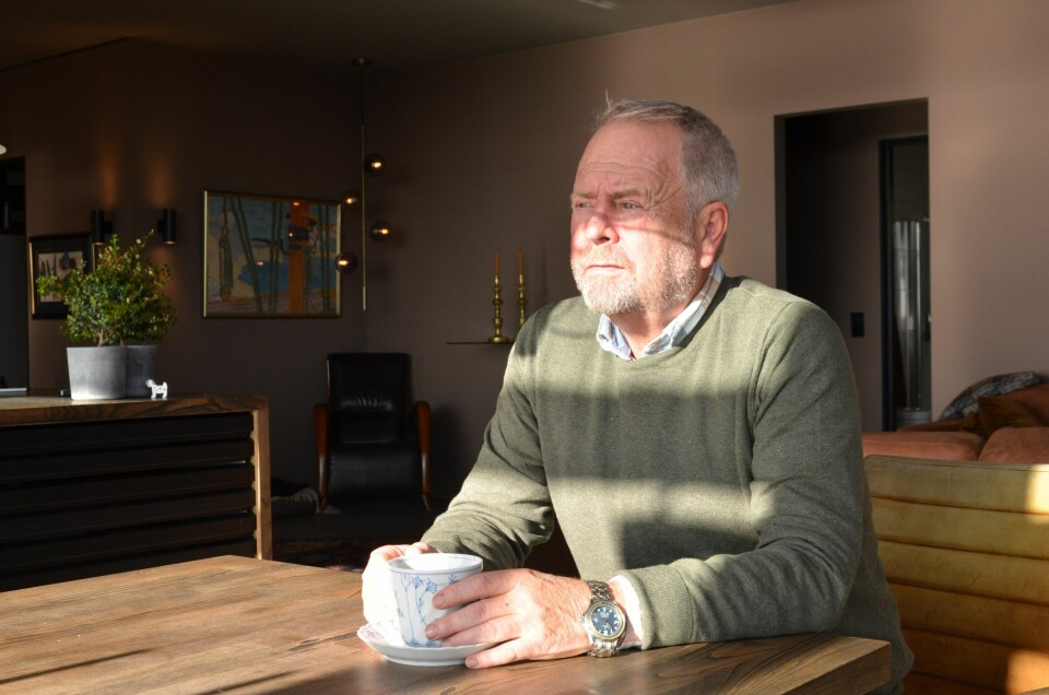 Mangeårig og engasjert hundeeier, Tom Erik Øygard, tror skyhøye veterinærpriser kan medføre at dyreeiere kvier seg for å kontakte dyrlegen. Tom Erik Øygard