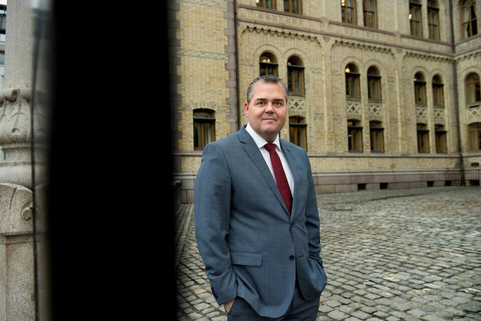 Studentene har ingen grunn til å klage på innstramminger i stipendordningen, mener utdanningskomiteens leder Roy Steffensen (Frp).