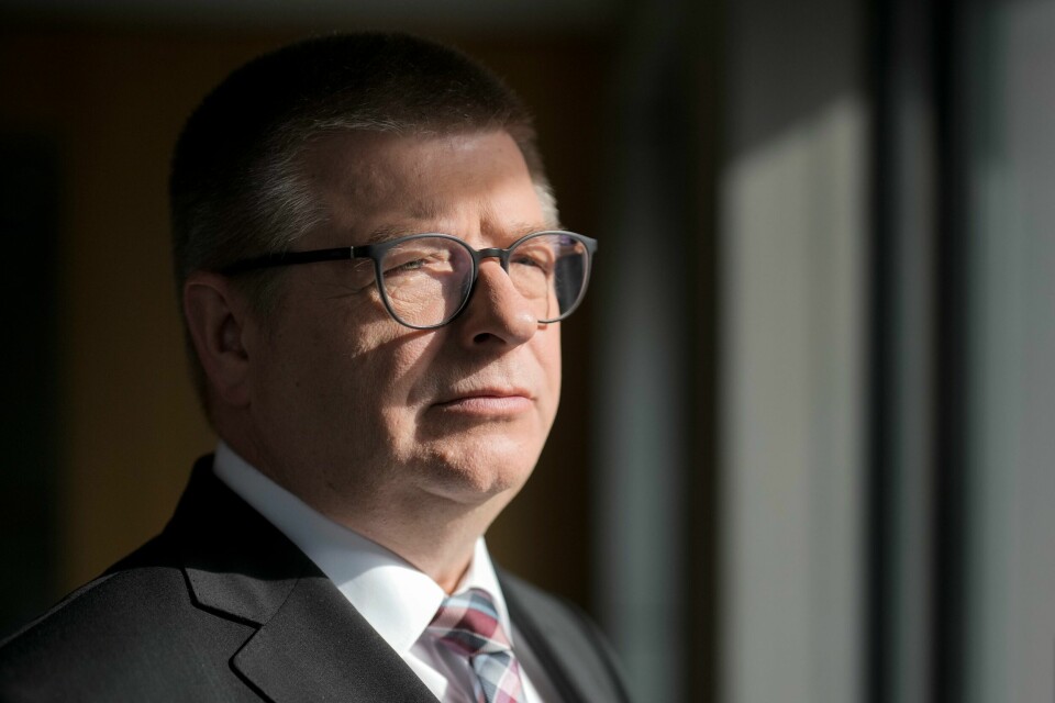 Thomas Haldenwang jobber for Tysklands nasjonale etterretningstjeneste, og er en av dem som advarer mot russernes planer. Thomas Haldenwang, head of the Federal Office for the Protection of the Constitution (BfV) poses for a photo after an interview with The Associated Press in Berlin, Germany, Monday, May 22, 2023. The head of Germany's domestic intelligence agency warns of a rise in anti-government extremism fuelled by authoritarian states like Russia that want to divide society and overthrow the government. (AP Photo/Markus Schreiber)