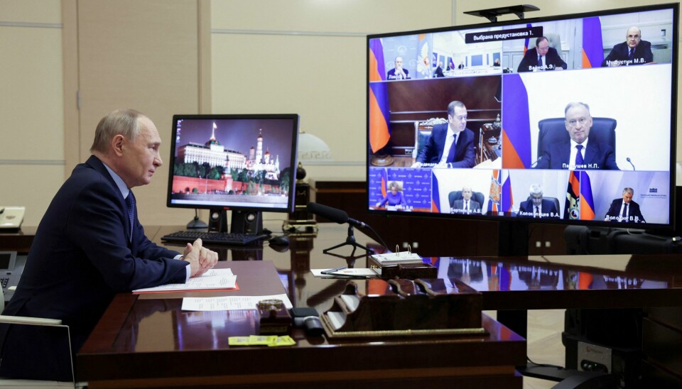 Russland og president Vladimir Putin har avvist påstander om russiske hybridangrep i Europa.