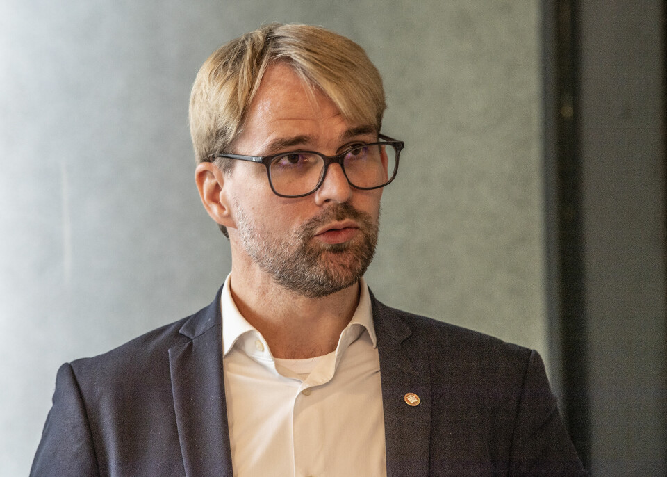 Byrådsleder Roger Valhammer skal holde pressekonferanse fredag kveld. Dagen før ble det klart at det er flertall for mistillit mot ham. Byrådsleder Roger Valhammer varsler flere tiltak i barnevernstjenesten i Bergen.Foto: Marit Hommedal / NTB