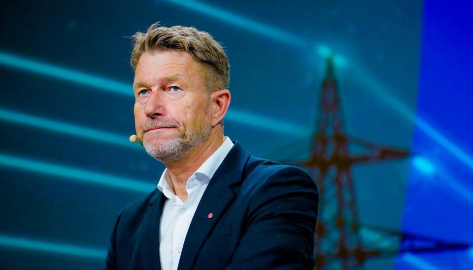 Olje- og energiminister Terje Aasland (Ap) avviser muligheten for å drive kjernekraftverk i Norge. Olje- og energiminister Terje Aasland (Ap) avviser muligheten for å drive kjernekraftverk i Norge.
