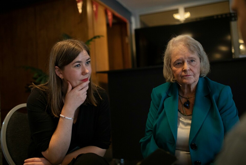 AUF-leder Astrid Willa Hoem og tidligere statsminister Gro Harlem Brundtland under AUFs landsmøte i Oslo. Astrid Willa og Gro Harlem Brundtland AUFs landsmøte 2022