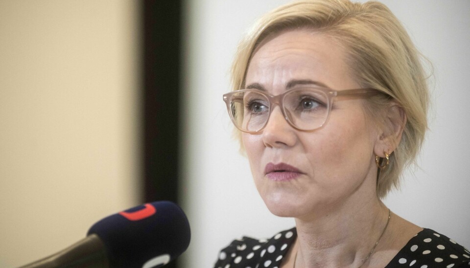 Det er en kortsiktig og dårlig løsning å stenge ABC, og det løser absolutt ingen av problemene i fødselsomsorgen. Nå må helseminister Ingvild Kjerkol (bildet) ta ansvar, skriver artikkelforfatterne. Ingvild Kjerkol