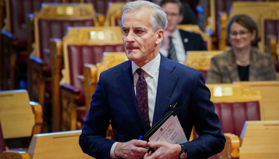 Statsminister Jonas Gahr Støre under en muntlig spørretime i Stortinget. Statsminister Jonas Gahr Støre er open for å sjå på om satsar og ytingar er tilstrekkeleg til å hjelpe dei som har minst gjennom ein periode med skyhøg prisvekst. Foto: Ole Berg-Rusten / NTB / NPK