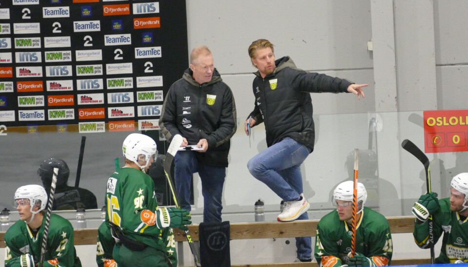 Roy Johansen og Morten Ask har valgt å trekke seg som trenere for Manglerud Star på grunn av den økonomiske situasjonen i klubben Roy Johansen og Morten Ask diskuterer det defensiveRoy Johansen og Morten Ask diskuterer det defensive.