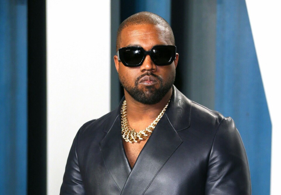 Kanye West er en av verdens mestselgende artister, og har kommet med en rekke hårreisende og grove antisemittiske uttalelser de siste månedene. .