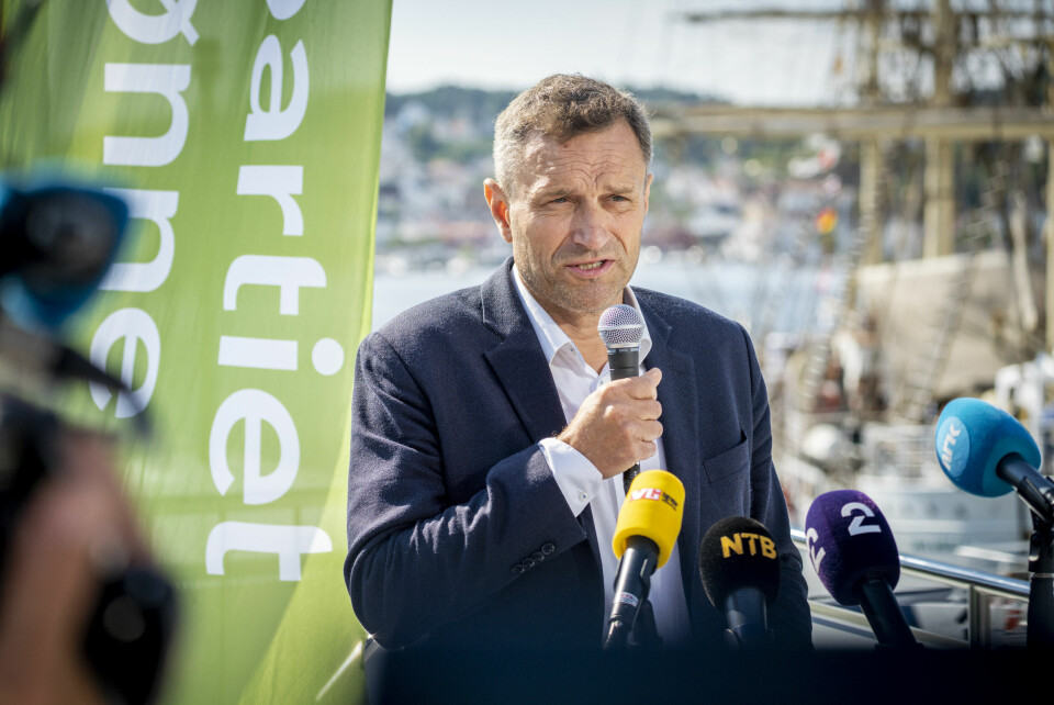 HARDT UT: «Vi liker det ikke og vil ikke ha dette i Oslo. Vi ser nå på hvilke tiltak vi som kommune kan gjøre for å stoppe dette», sa daværende byråd for byutvikling i Oslo, Arild Hermstad (MDG), da Islam Nets planer om aktivitetssenter ble kjent i fjor. Bildet viser Arild Hermstad som har vært fungerende partileder i MDG siden Une Bastholm trakk seg. Foto: Ole Berg-Rusten / NTB