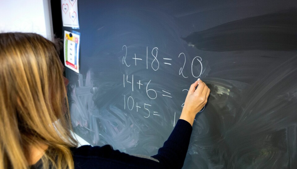 Det kan heldigvis ikke gis dispensasjon til å bli rørlegger, elektriker, lege eller tannlege, skriver lærer og Venstre-politiker Kolbein Haakon Lunde i denne kronikken. Nesten ein av tre studieplassar for lærarar står tomme. Foto: Gorm Kallestad / NTB/ NPK