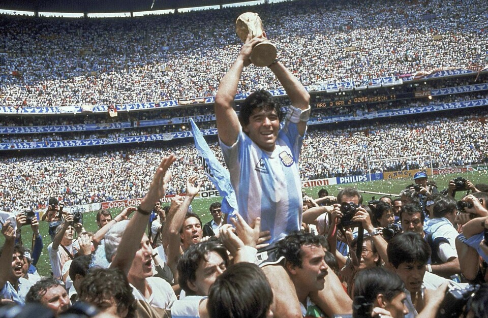 Diego Maradona kunne løfte VM-trofeet etter finaleseieren i 1986. Men hvilket land var det Argentina slo i finalen. Diego Maradona kunne løfte VM-trofeet etter finaleseieren i 1986. Men hvilket land var det Argentina slo i finalen.