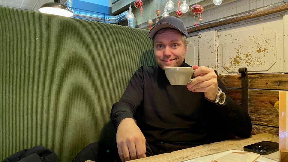 Komiker Rune Bjerga er strålende fornøyd med sitt nye show, «Mellom bakkar og Bjerga». 22. april 2023 står han på scenen i Kuppelhallen. Komiker Rune Bjerga er strålende fornøyd med sitt nye show, «Mellom bakkar og Bjerga». 22. april 2023 står han på scenen i Kuppelhallen.