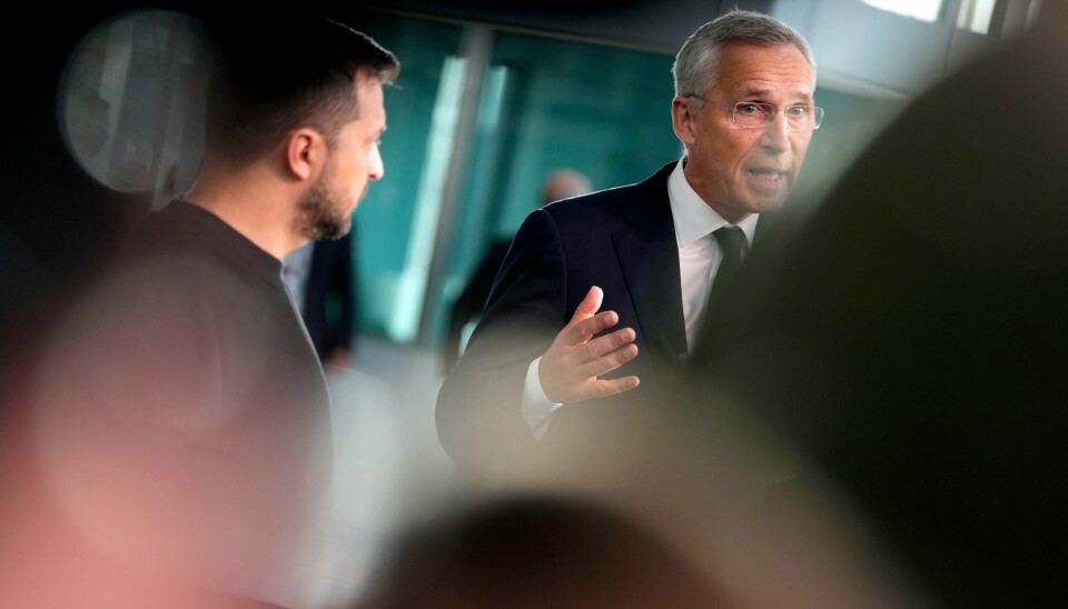 Natos generalsekretær Jens Stoltenberg på pressekonferanse i Brussel sammen med Ukrainas president Volodymyr Zelenskyj. Natos generalsekretær Jens Stoltenberg på pressekonferanse i Brussel sammen med Ukrainas president Volodymyr Zelenskyj. Foto: Virginia Mayo / AP / NTB