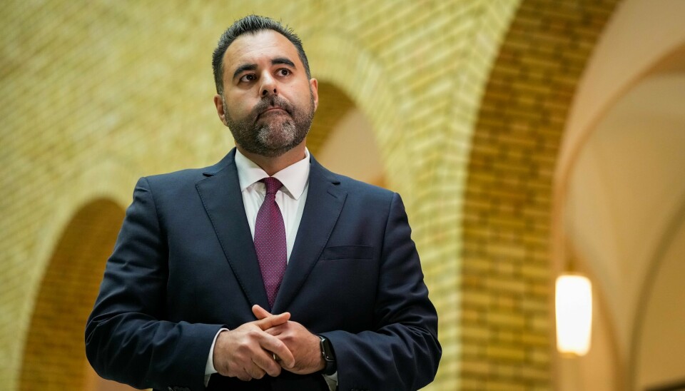 Stortingspresident Masud Gharahkhani (Ap) sier han vil møte begge sider i konflikten i Midtøsten og møtte tirsdag både representanter fra Det Mosaiske Trossamfund og en palestinsk familie. Stortingspresident Masud Gharahkhani (Ap) sier han vil møte begge sider i konflikten i Midtøsten og møtte tirsdag både representanter fra Det Mosaiske Trossamfund og en palestinsk familie. Arkivfoto: Beate Oma Dahle / NTB