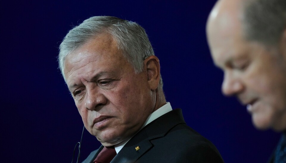 Kong Abdullah møtte tirsdag Tysklands statsminister Olaf Scholz og gjorde det klart at Jordan ikke kan ta imot flere palestinske flyktninger. Kong Abdullah møtte tirsdag Tysklands statsminister Olaf Scholz og gjorde det klart at Jordan ikke kan ta imot flere palestinske flyktninger. Foto / Markus Schreiber / AP / NTB