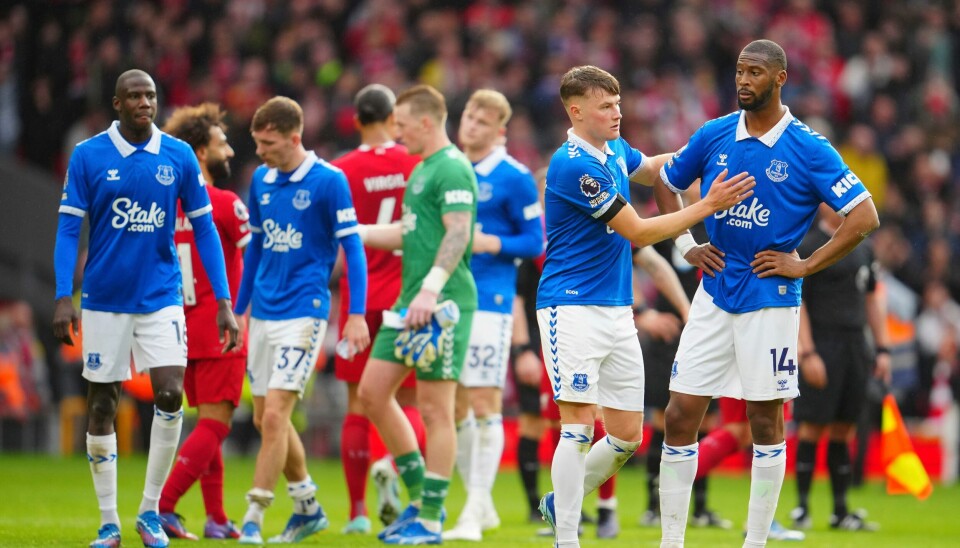 Everton fratas hele ti poeng for brudd på de økonomiske reglene i Premier League. Everton fratas hele ti poeng for brudd på de økonomiske reglene i Premier League. Foto: Jon Super / AP / NTB