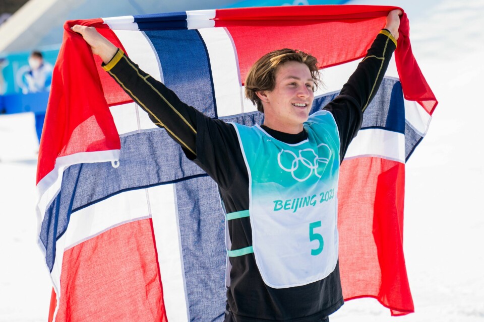 Birk Ruud tok OL-gull under friski Big Air i Beijing i 2022. Han er skremt over klimautslippene til snøsportutøvere. Birk Ruud ble tidenes første olympiske mester i friski big air for menn. Foto: Fredrik Varfjell / NTB