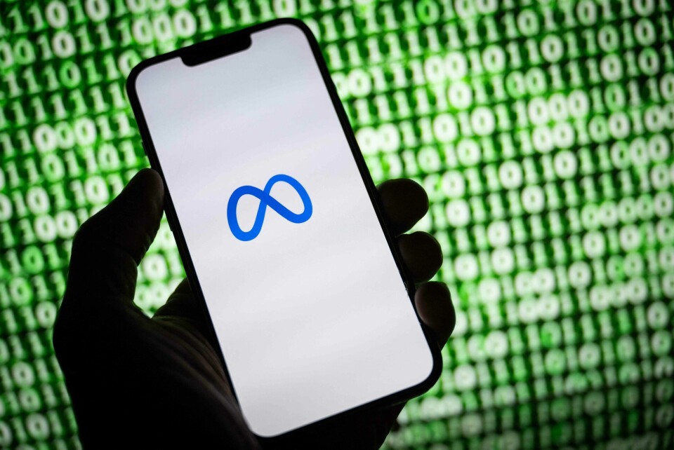Meta-logoen på en smarttelefon. .