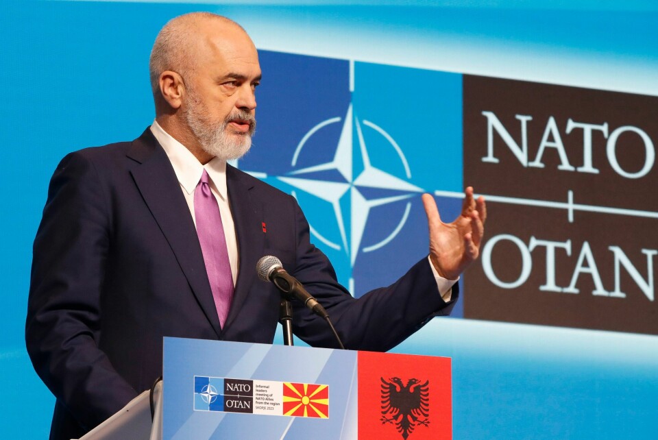Albanias statsminister Edi Rama tar til orde for å styrke Natos tilstedeværelse i nabolandet Kosovo ytterligere. Her fra det uformelle møtet mellom Natos medlemsland på Vest-Balkan i Skopje onsdag. Albanias statsminister Edi Rama tar til orde for å styrke Natos tilstedeværelse i nabolandet Kosovo ytterligere. Her fra det uformelle møtet mellom Natos medlemsland på Vest-Balkan i Skopje onsdag. Foto: Boris Grdanoski / AP / NTB