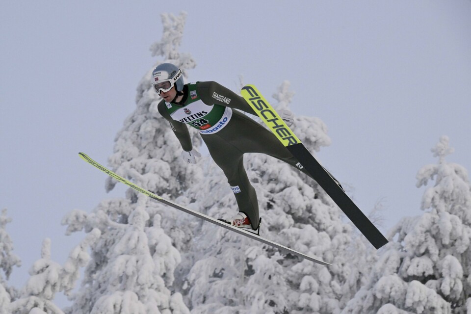 Jarl Magnus Riiber i aksjon i Ruka i Finland fredag. Jarl Magnus Riiber i aksjon i Ruka i Finland fredag.
