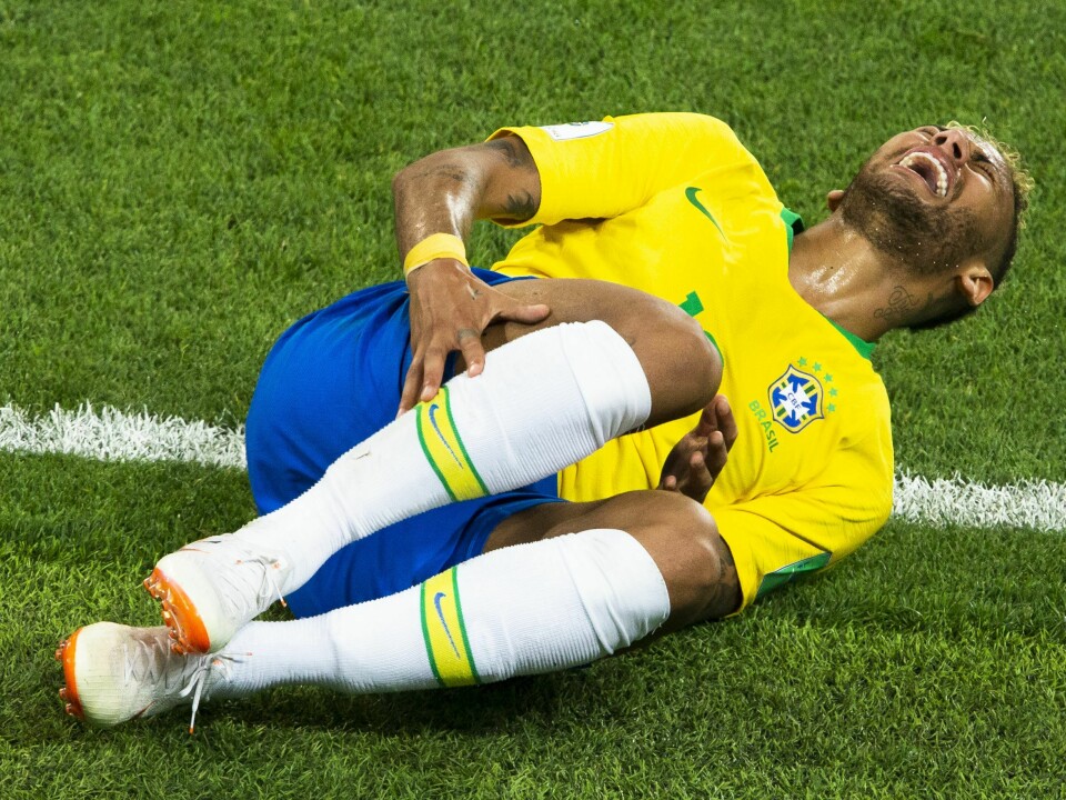 Neymar får ikke med seg Copa America neste år. Her ligger han skadd i en kamp i VM i 2018. Neymar får ikke med seg Copa America neste år. Her ligger han skadd i en kamp i VM i 2018.Foto: Svein Ove Ekornesvåg / NTB