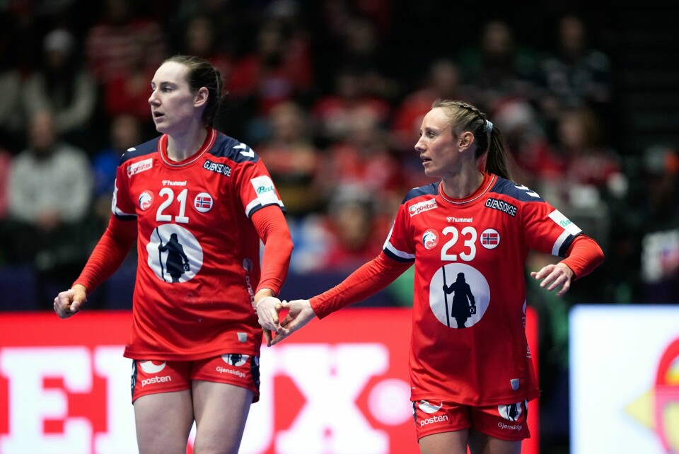 Camilla Herrem (t.h.) og Ingvild Kristiansen Bakkerud var med på å sikre Norge semifinale. Camilla Herrem