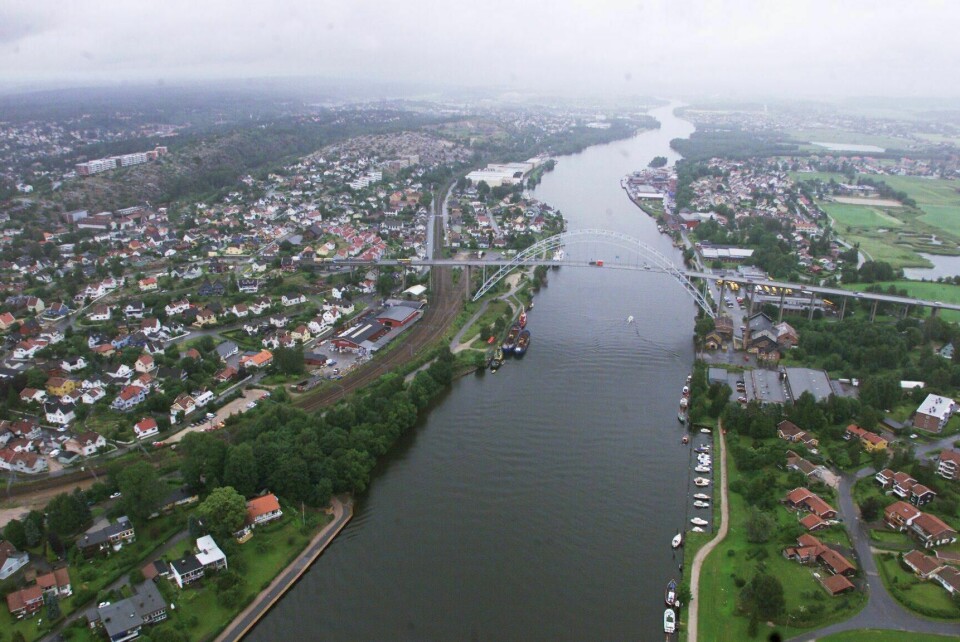 Flyfoto over GlommaFredrikstad brua